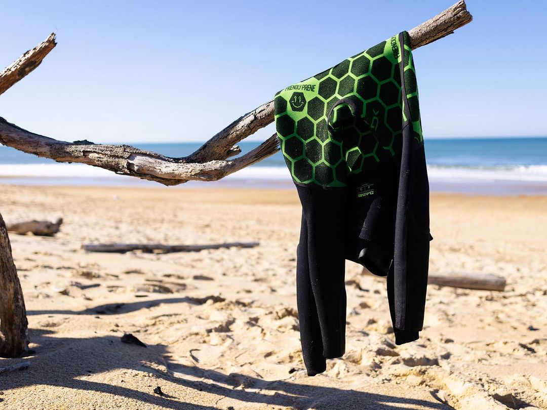 Dakine Malama: sus·tain·a·ble wetsuit
